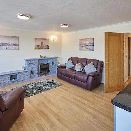 Host & - Rock Whitby